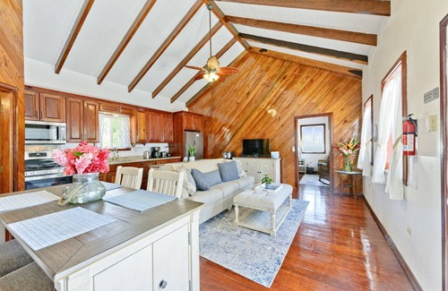 Sittee River House | Beachfront w/FREE GOLF CART & EXTRA STUDIO