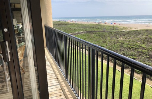 South Padre Island Condo | Beachfront with fantastic balcony! Amazing 3rd floor views!