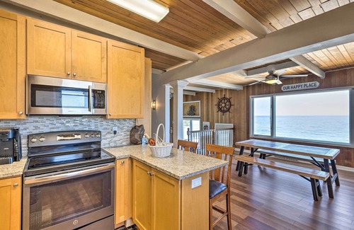 Wading River House | Beachfront Wading River Home w/Deck & Grill!