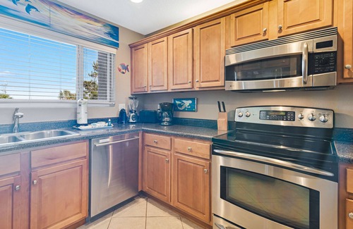 Ono Island Condo | Beachfront | Walk to FloraBama | 2 Pools | Boat Docks w/Slips | NRP D24 | My Beach Getaways