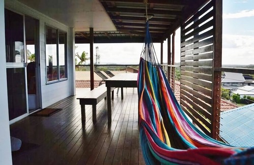 Angourie House | BEACHIES - OCEAN VIEWS