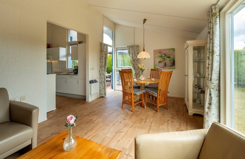 Renesse Ski Chalet | Beachpark 57 holiday chalet with privacy close to sea and beach