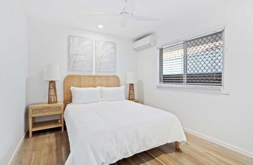 Mermaid Beach Apartment | Beachside 3 Bedroom - Direct Beach Access