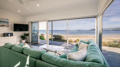 Lake Wangary House | Beachside