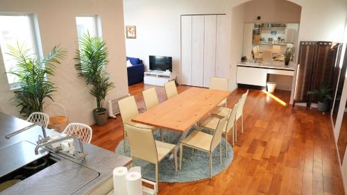 Yokosuka House | Beachside base KURUWA