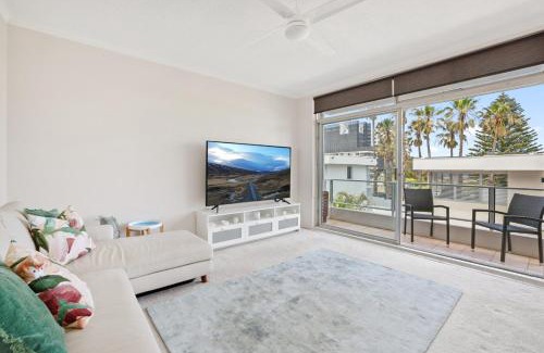 Freshwater Apartment | Beachside Beach Pad - Close to beach