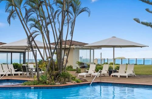 Sapphire Beach Villa | Beachside Beauty Nautilus Beach Resort Villa 182
