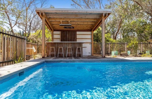 Aireys Inlet House | Beachside Bliss I Walk to Beach I Heated Pool
