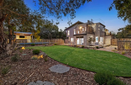 Aireys Inlet House | Beachside Bliss I Walk to Beach I Heated Pool