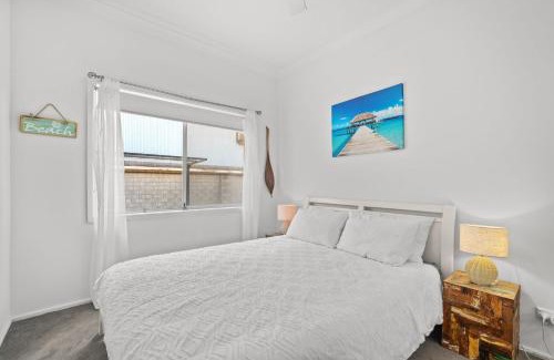 Avoca Beach House | Beachside Bungalow #5