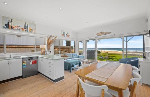 Avoca Beach House | Beachside Bungalow #5