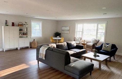 West Lake House | Beachside Burrow