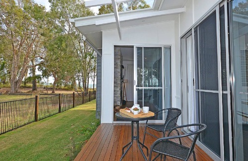 Traviston House | Beachside - Burrum Heads- Beachfront - 3BR- WIFI