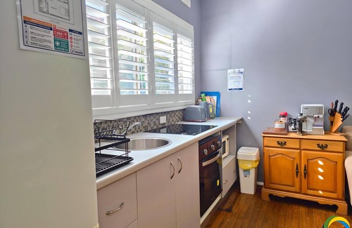 Cronulla Apartment | Beachside Escape: Walk to Beach & Cronulla Golf Club - Sleeps 3