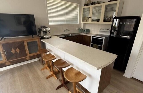 Palm Beach Apartment | Beachside Getaway in Sunny Palm Beach