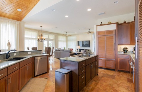 Perdido Key Coves One House | Beachside Gulf-View Home | Canal Front | Private Infinity Pool & Dock w/Boat Lift | Golf