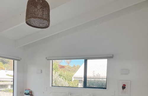 Manly House | Beachside living - 2 min walk to Big Manly Beach!