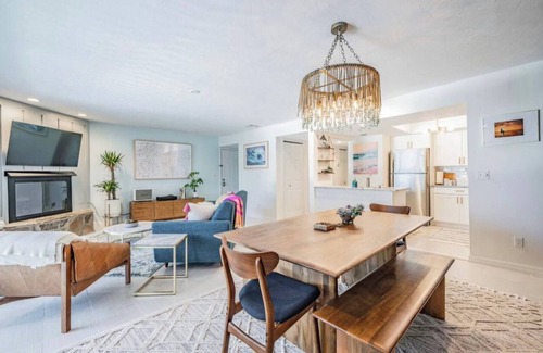 Indian Rocks Beach Apartment | Beachside, Lux, Beach View. We Are Open!