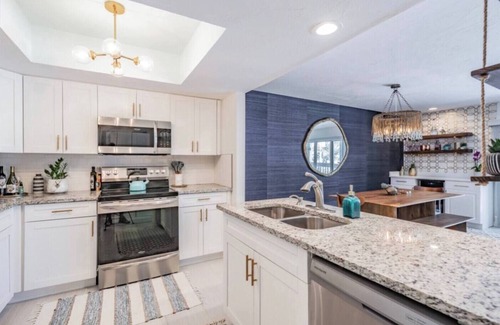 Indian Rocks Beach Apartment | Beachside, Lux, Beach View. We Are Open!