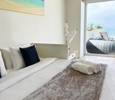 The Entrance North Apartment | Beachside Luxury Penthouse with Breathtaking Views and Private Rooftop Terrace