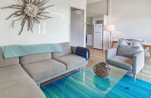 Nelly Bay Apartment | Beachside Palms Unit 1