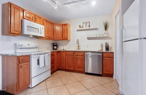 Cape Caneveral Beach Gardens House | Beachside Space Coast Townhouse, walk to the beach, pet friendly