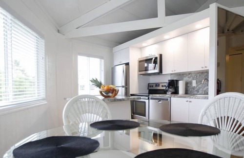 Islamorada House | Beachside Topsider Octagon Pad