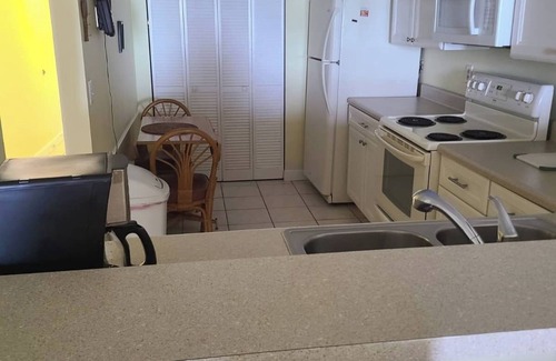 Indian Harbour Beach Condo | Beachside Comfort: 2-Bedroom/2-Bathroom Condo in Indian Harbour Beach Unit 604
