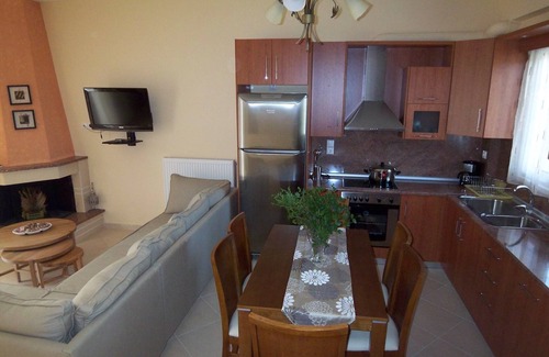 Karvelas Villa | Beachside Vacation Homes Ideal for a Restful Vacation