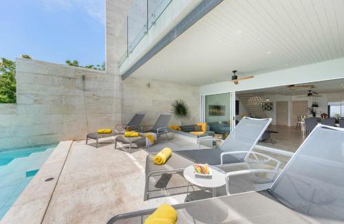 Moo 5 Villa | BEACHSIDE VILLA - VESPA - 3 BDR VILLA plus 1 BDR APARTMENT at SUNSET COVE BAY with SEA and MOUNTAIN VIEWS, 100 meters to the Swimming Beach