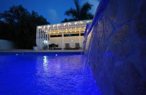 Aguacate Apartment | Beachtown Luxury Villas Apt 202