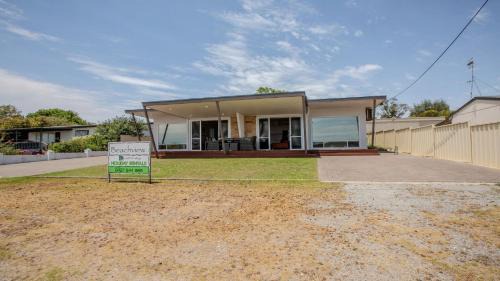Lake Wangary House | Beachview