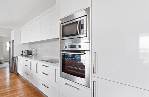Lake Wangary House | Beachview - Special Location Looking Over The Bay