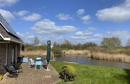 Makkum House | Beachvilla Ijsselmeerblik