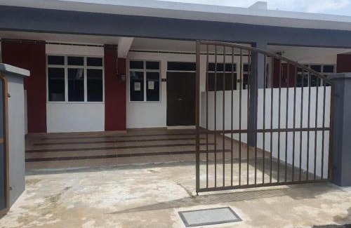 Kuala Kurau House | BEACHWALK HOMESTAY