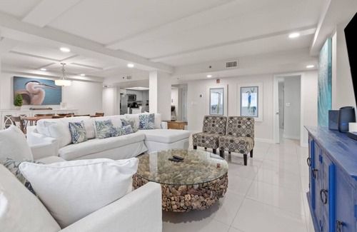 South Padre Island Apartment | Beachy Vibes @ Solare Tower