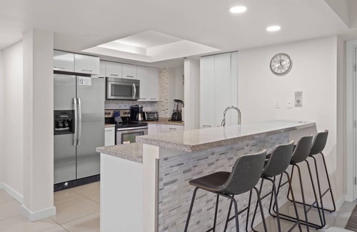 South Padre Island Apartment | Beachy Vibes @ Solare Tower