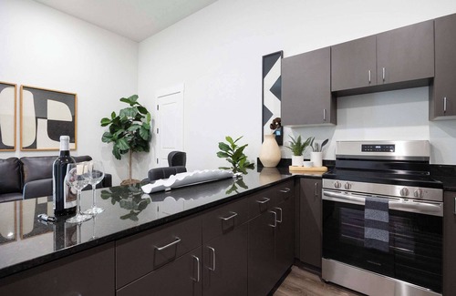 Highfill Apartment | Beacon - 5 mi to XNA - 15 mi to DT Bentonville