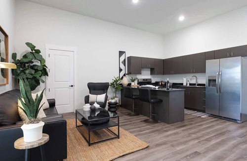Highfill Apartment | Beacon - 5 mi to XNA - 15 mi to DT Bentonville