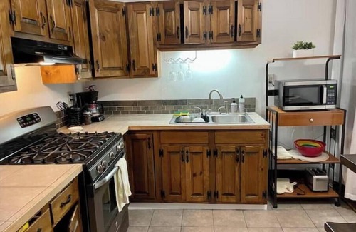 Beacon Apartment | Beacon Bird's eye view! Close to Main St & Train