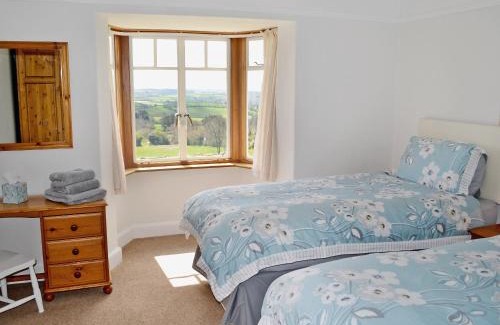 Ivybridge House | Beacon Cottage