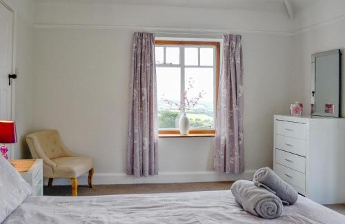 Ivybridge House | Beacon Cottage
