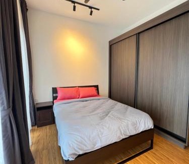 George Town Apartment | Beacon Executive Suites #CozyFamilyStay #RoofTopPool #16 #10paxs
