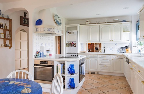 Sandwich House | Beadles by Bloom Stays - charming coastal house on private coastal estate