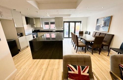Redbridge House | Beahive house