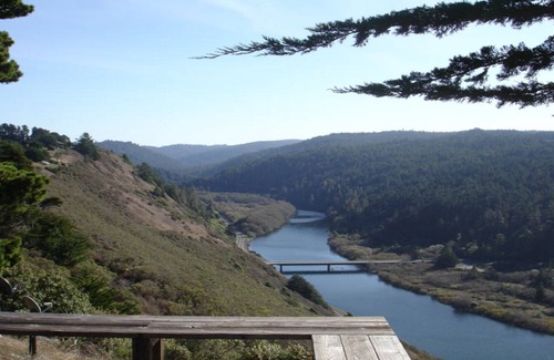 Albion Cabin | Beam's End - WHERE THE NAVARRO RIVER MEETS THE PACIFIC OCEAN
