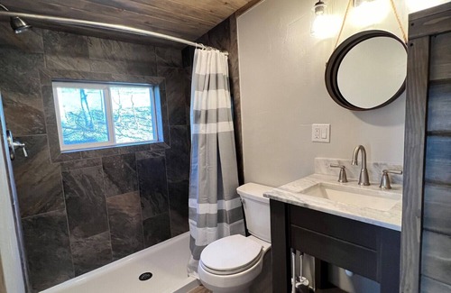 Clark Cabin | Bear Cabin - A Well-Equipped Log Cabin!