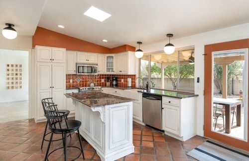 Tanque Verde House | Bear Canyon Retreat w/Pool | Jazz & Rodeo Ready