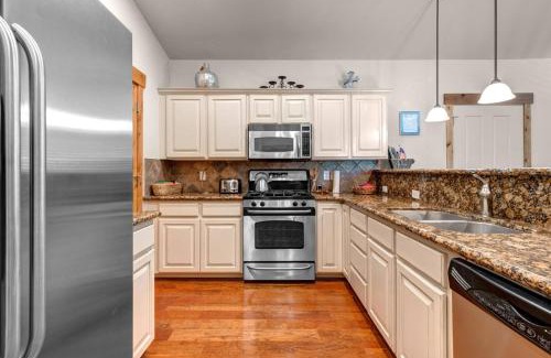 Bear Hollow Village Apartment | Bear Hollow Lodges 4403 by Moose Management