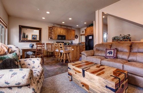 Bear Hollow Village House | Bear Hollow Village-Updated Home w/Hot Tub, Fitness Center, & Pool Access